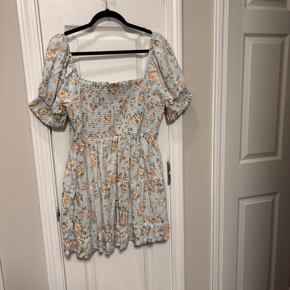 American Eagle Outfitters Floral Smocked dress - Picture 4 of 5